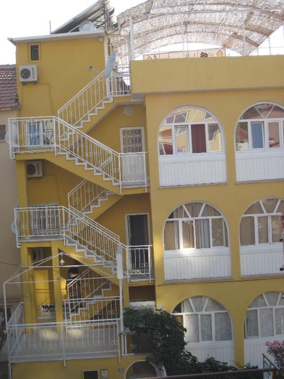 Kibar Apart Pansiyon Kuşadası Exterior photo